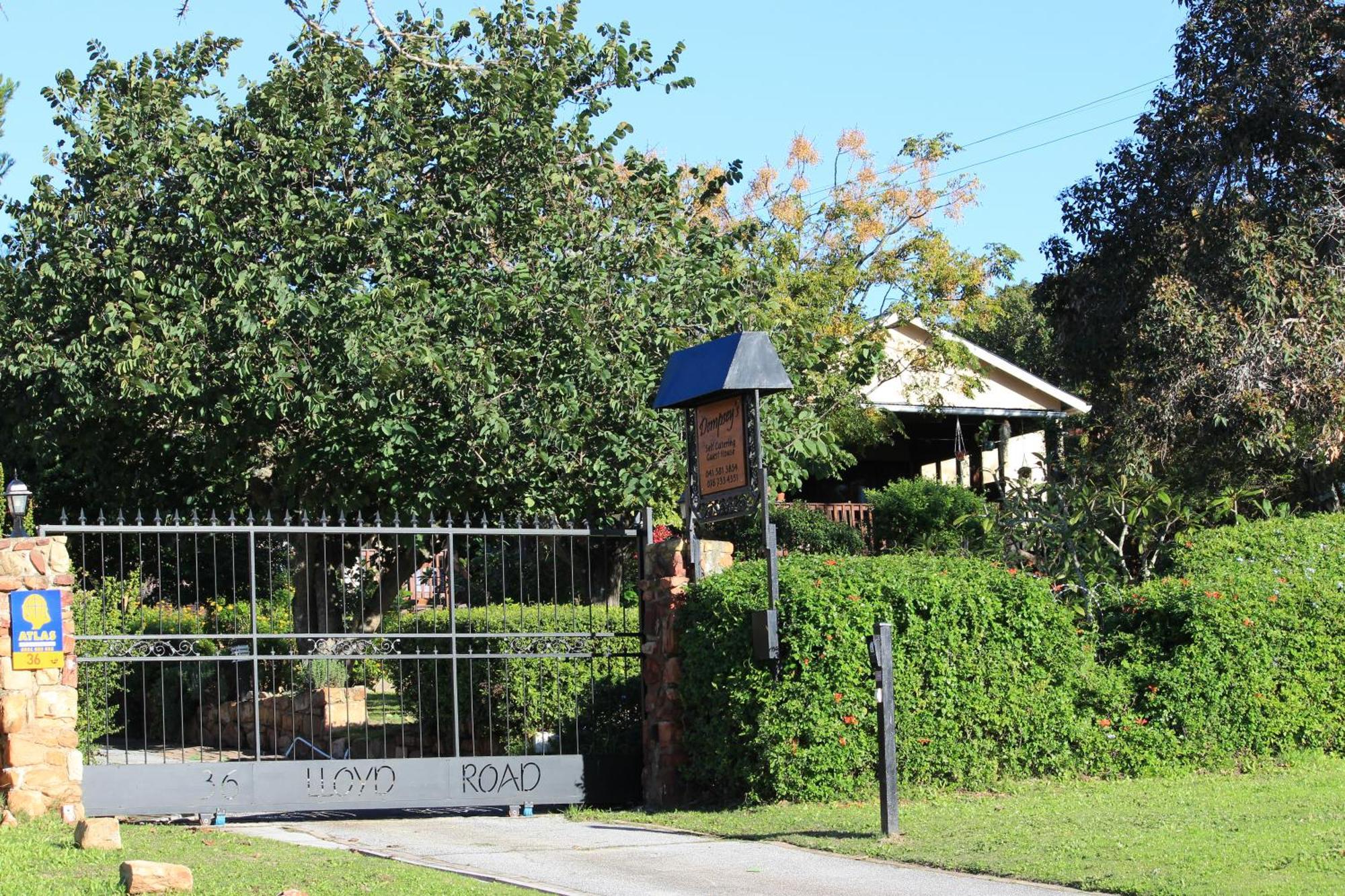 Dempsey'S Self-Catering Guest House Port Elizabeth Exterior foto