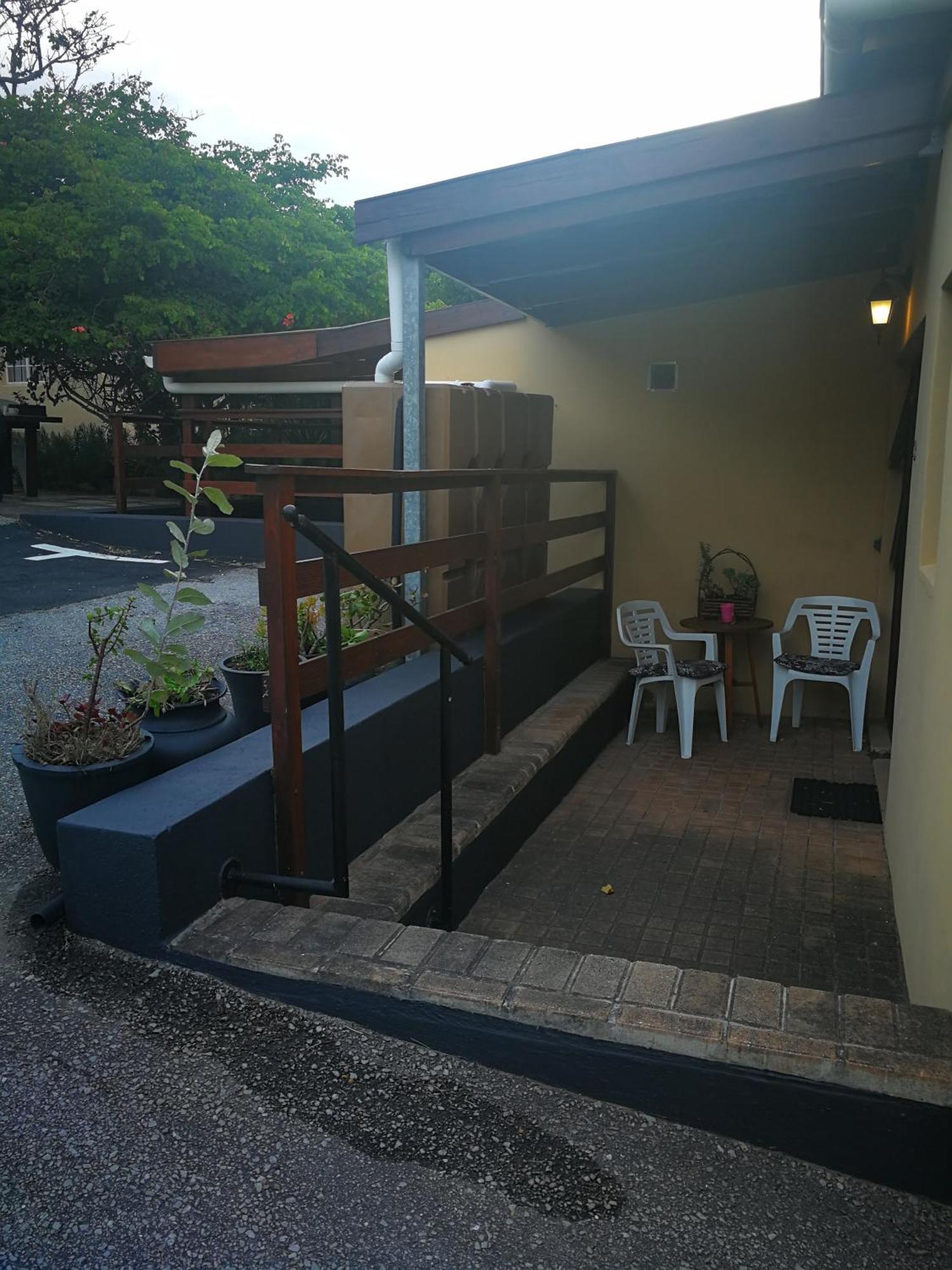 Dempsey'S Self-Catering Guest House Port Elizabeth Exterior foto